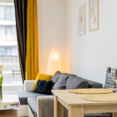 Cityscape Oasis: Active Studio Heaven Bratislava Eksteriør bilde