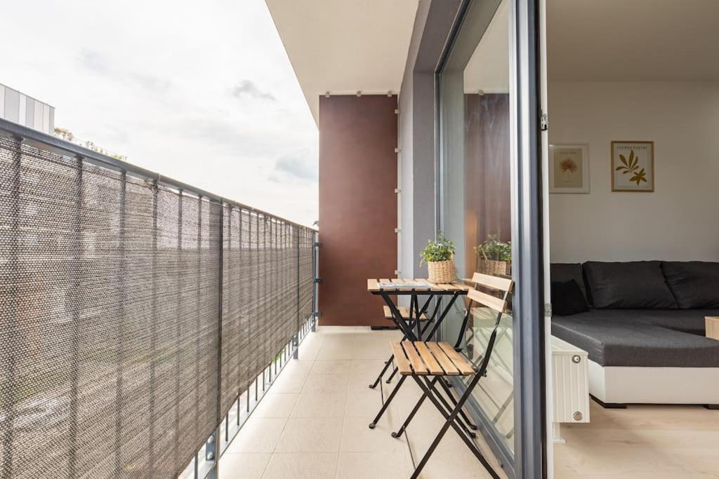 Cityscape Oasis: Active Studio Heaven Bratislava Eksteriør bilde